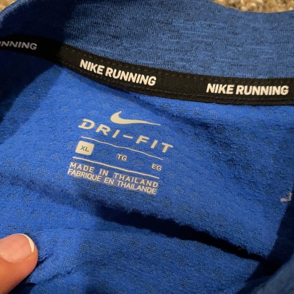 Women’s pull over - Picture 2 of 3